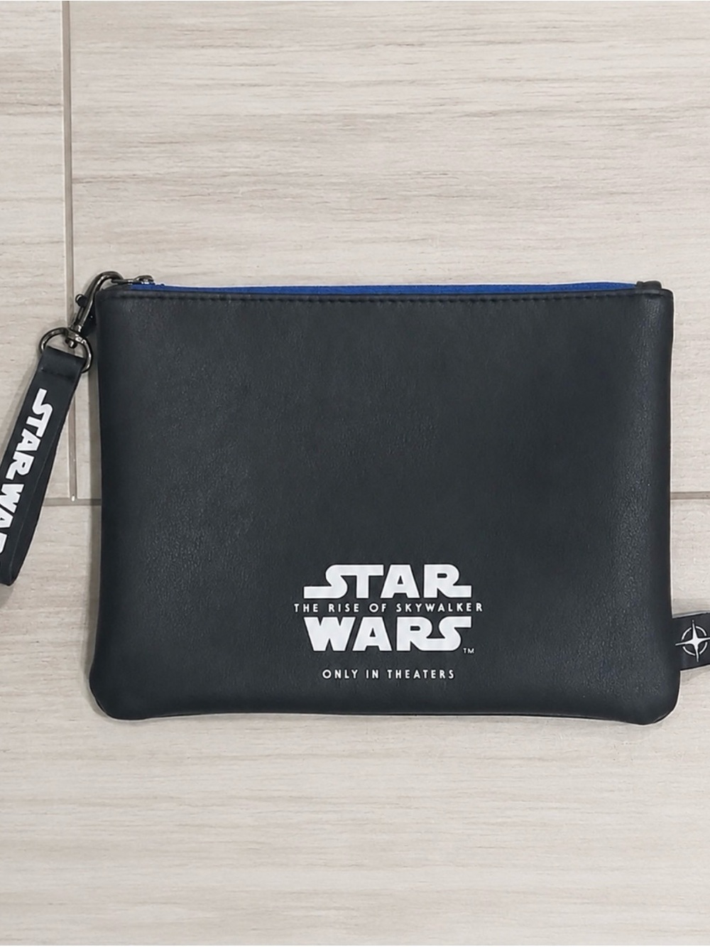 Star Wars Rise of Skywalker Movie Black Zippered Bag United Airlines Pouch
